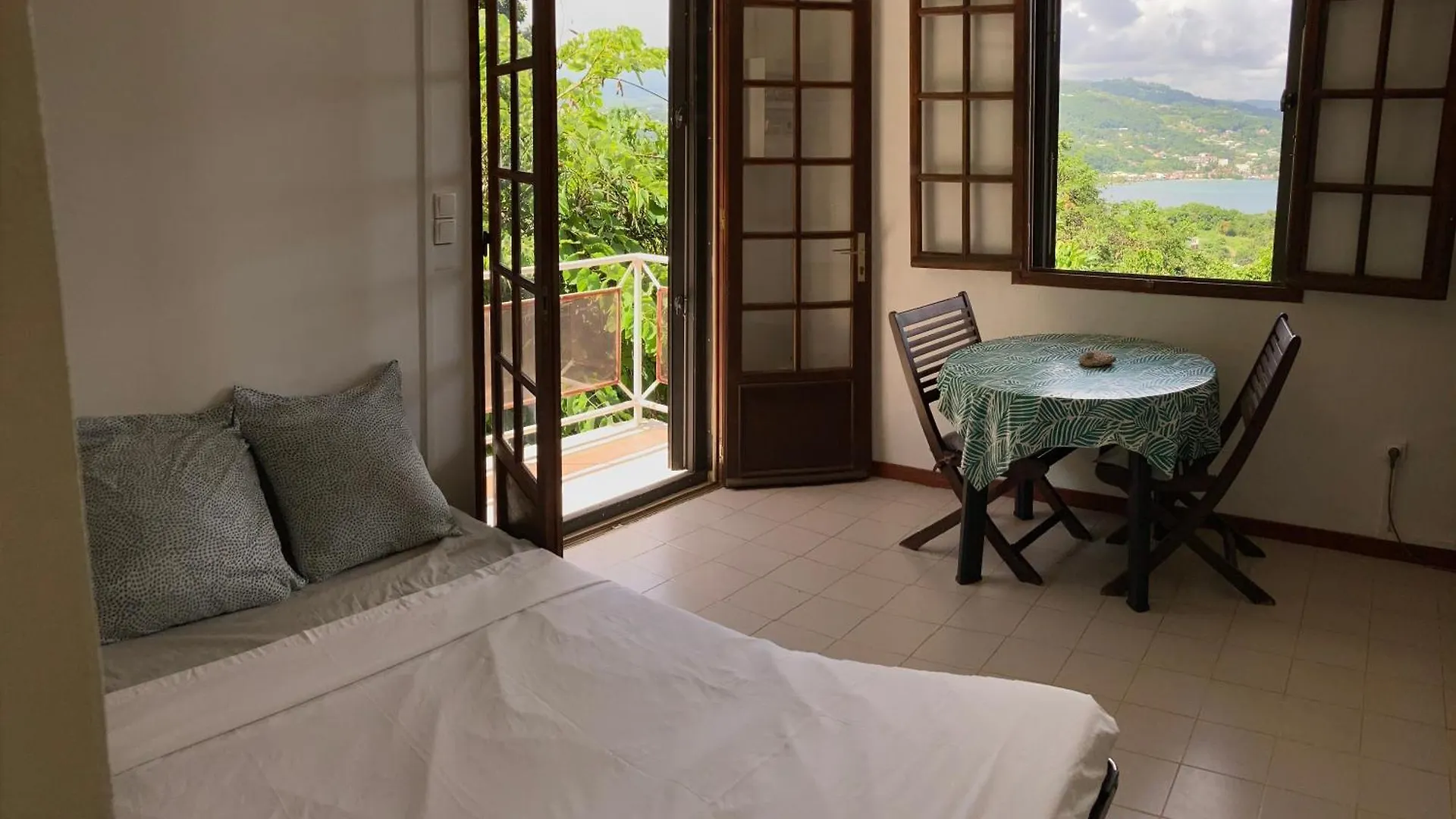 Top Hill Appartements Trinité  Martinique